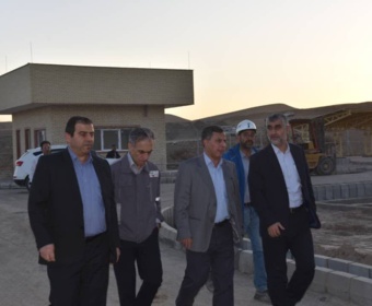 بازدید مدیر عامل بهمراه معاونین و میهمانان تلفیق شرکت ملی نفت ایران از میدان گاز توس و بخش‌های عملیاتی منطقه خانگیران مهندس کمیزی، مدیرعامل شرکت بهره‌برداری نفت و گاز شرق