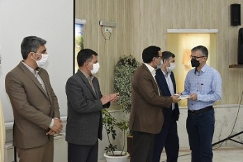 نشست صمیمی مدیرعامل شرکت بهره برداری نفت و گاز شرق با اعضاء شورای بسیج