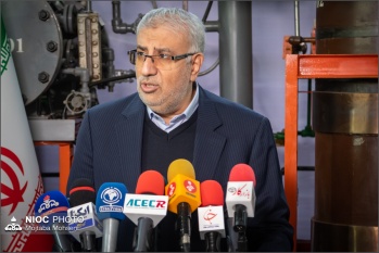 وزیر نفت:ظرفیت تولید نفت خام ایران به پیش از تحریم‌ها رسید
