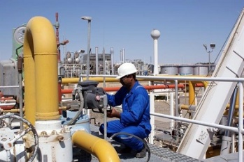 اعمال افزایش حداکثری حقوق کارکنان در چارچوب قانون هدف اصلی وزارت نفت است